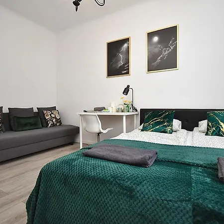 Rental Apartments Aleja Niepodleglosci Warsaw Exterior photo